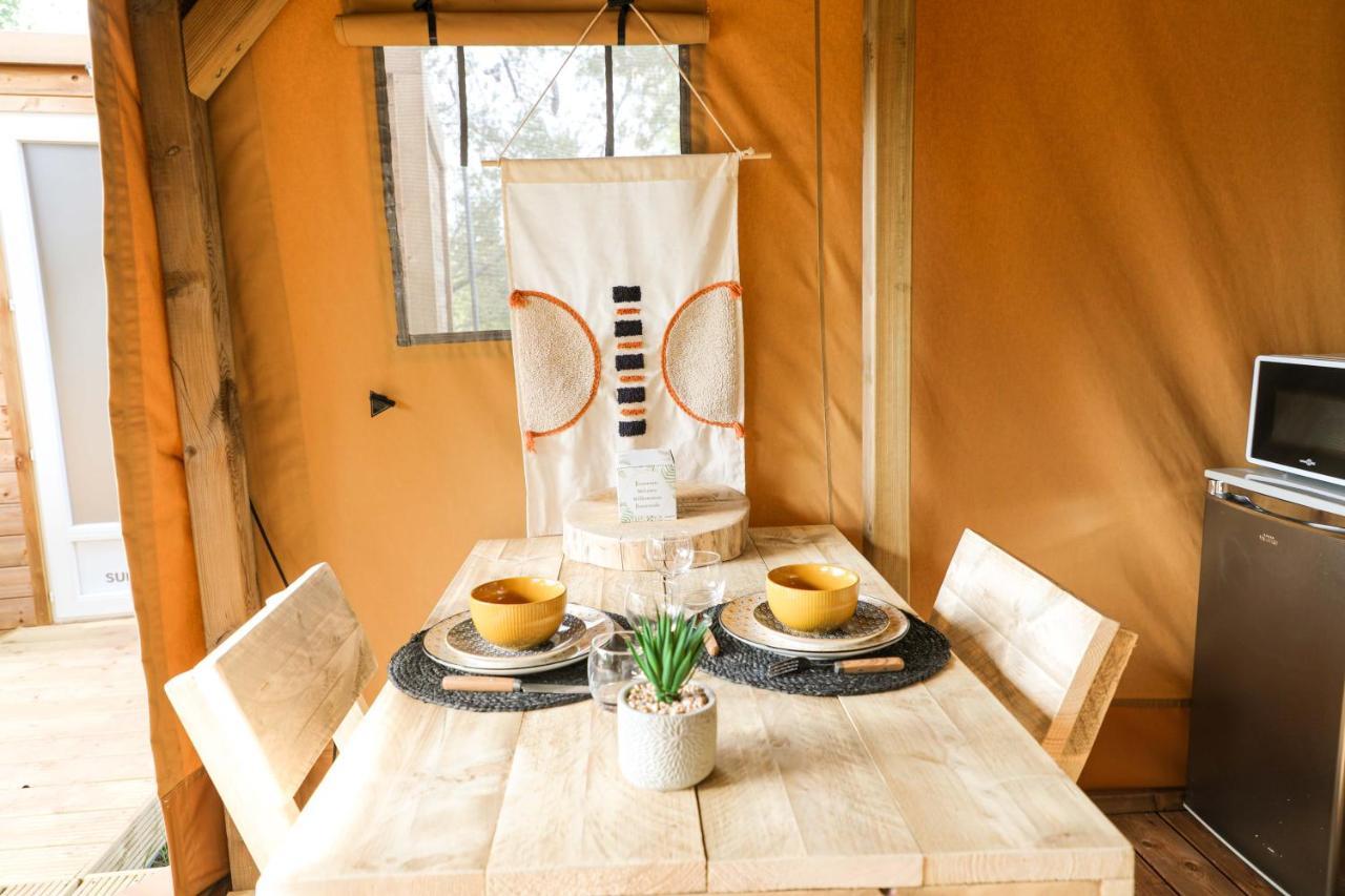 Camping Site De Gorge Vent Фрежюс Экстерьер фото